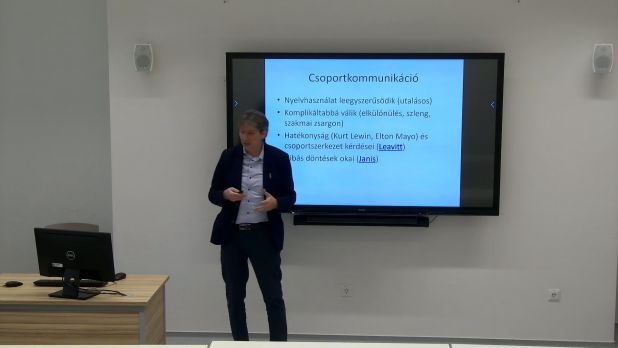 A kommunikáció-elméletek szociálpszichológiája 